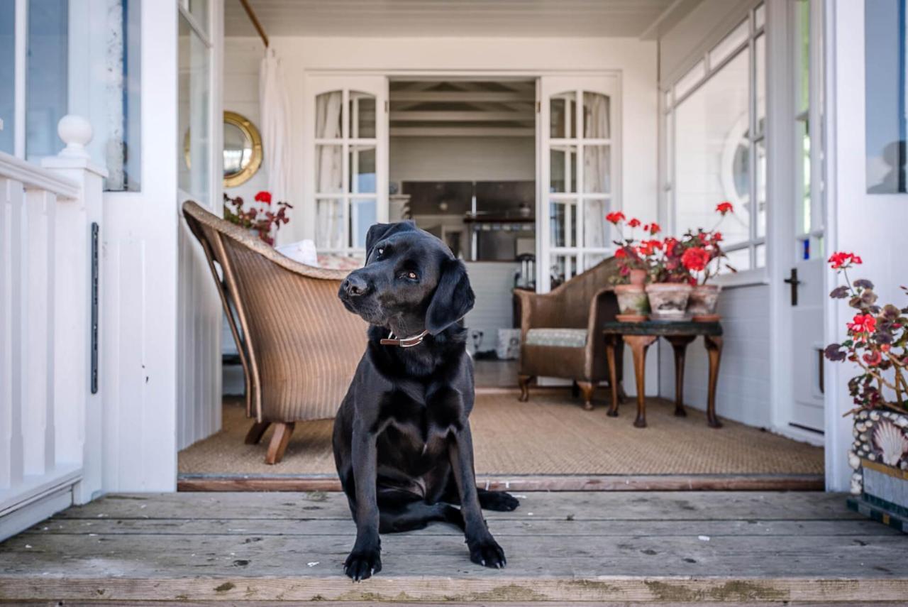 The Boathouse In Felixstowe Ferry - Stunning Waterfront Property 外观 照片